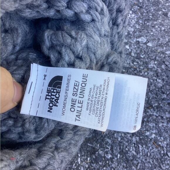 The North Face Women's Cable Beanie - Picture 3 of 4